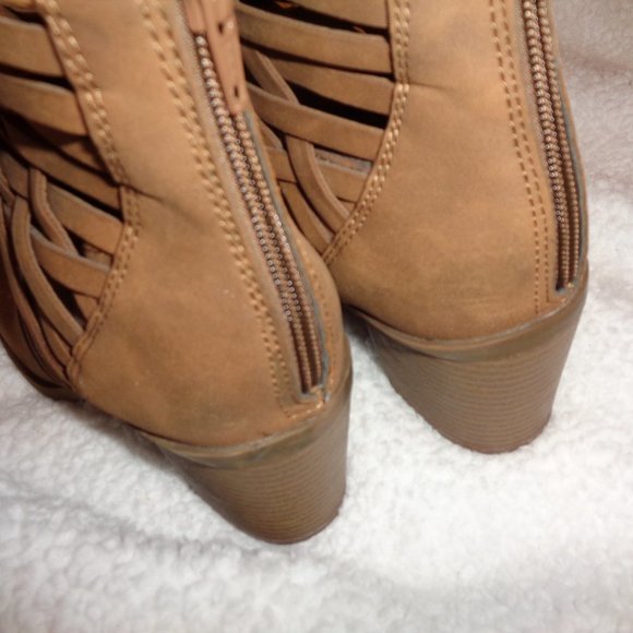 Arizona Jeans Orlando Tan Boots Size 9 Medium - Picture 10 of 12